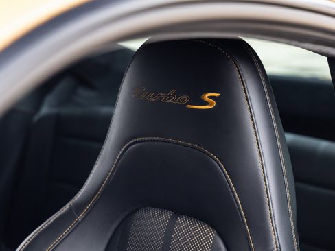 Used 2018 Porsche 911 Turbo S image 42