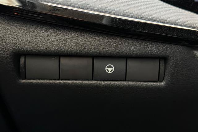 New 2026 Nissan Kicks SR AWD/4WD image 28