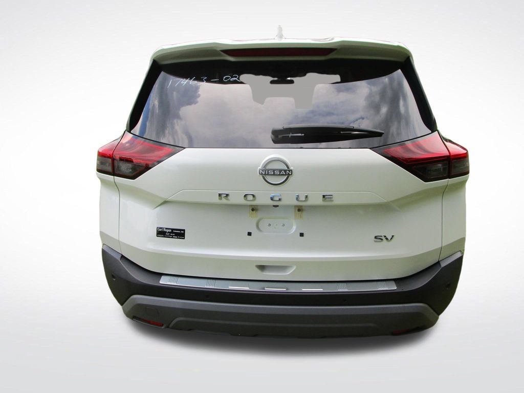 Used 2023 Nissan Rogue SV FWD image 11