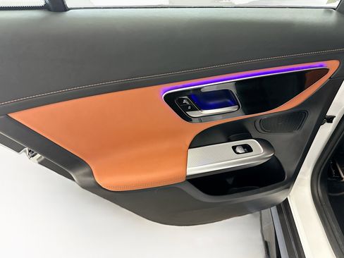 Used 2025 Mercedes-Benz GLC 43 AMG 4MATIC image 28