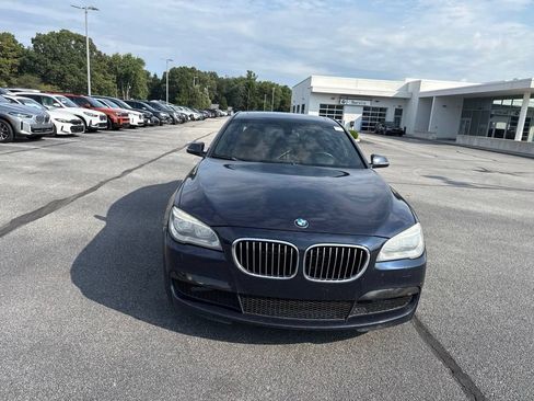 Used 2015 BMW 750Li xDrive AWD/4WD image 2