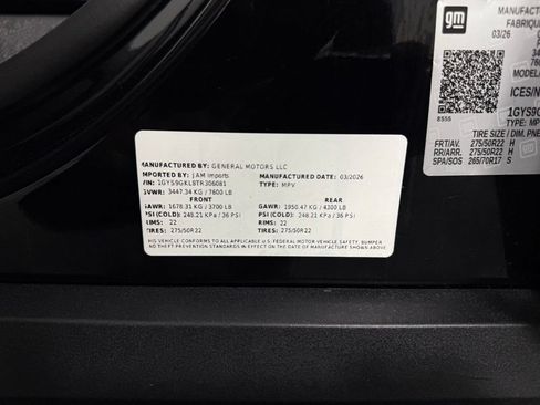 Used 2026 Cadillac Escalade Platinum Sport w/ LPO, Floor Liner Package AWD/4WD image 36