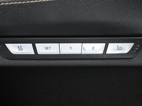 Used 2016 BMW 740i RWD image 21