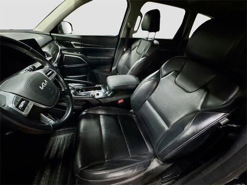 Used 2024 Kia Telluride S w/ S Sunroof Package image 15