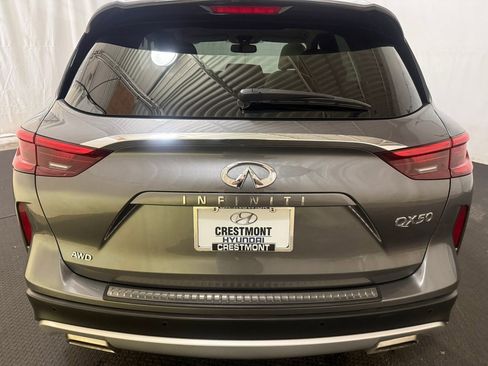 Used 2021 INFINITI QX50 Essential w/ Convenience Package image 9