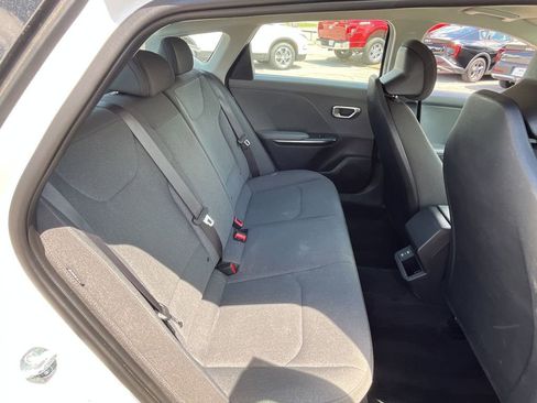 Used 2025 Kia K4 FWD image 30