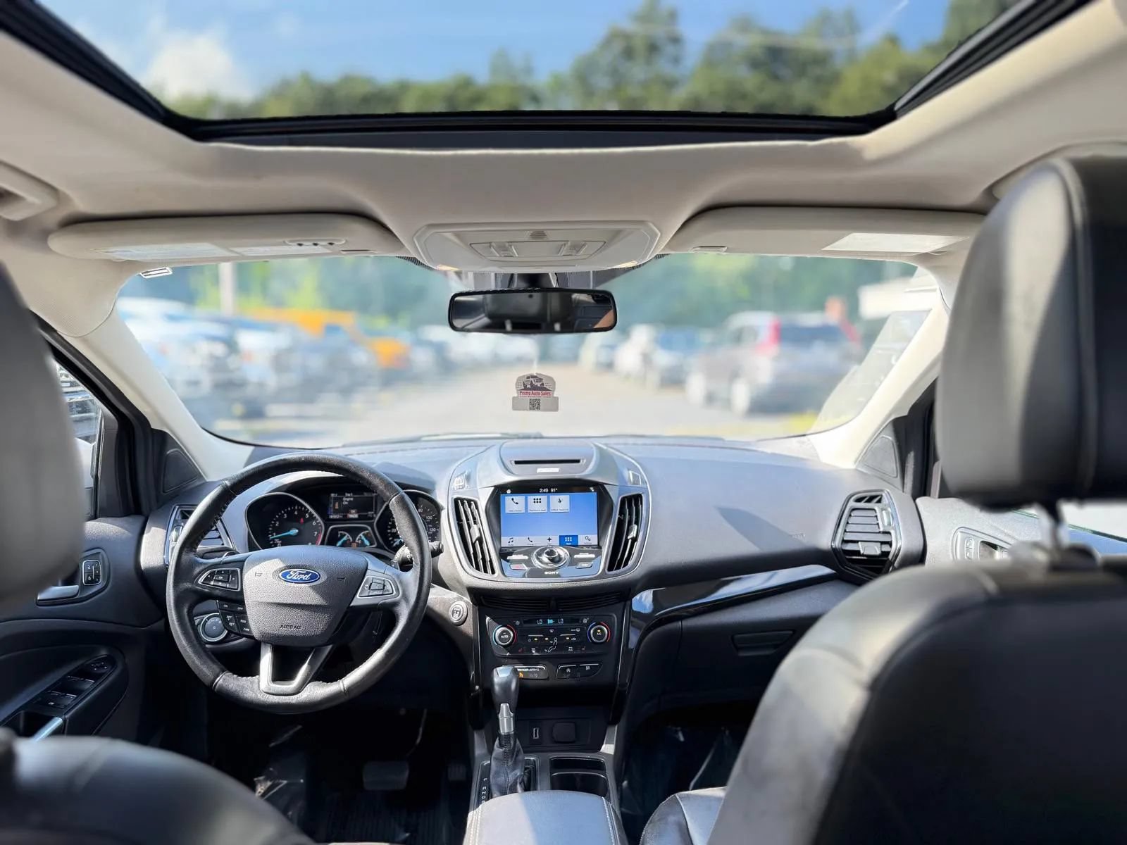 Used 2017 Ford Escape Titanium AWD/4WD image 14