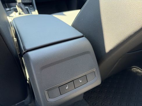 Used 2025 Volkswagen Jetta SEL image 23