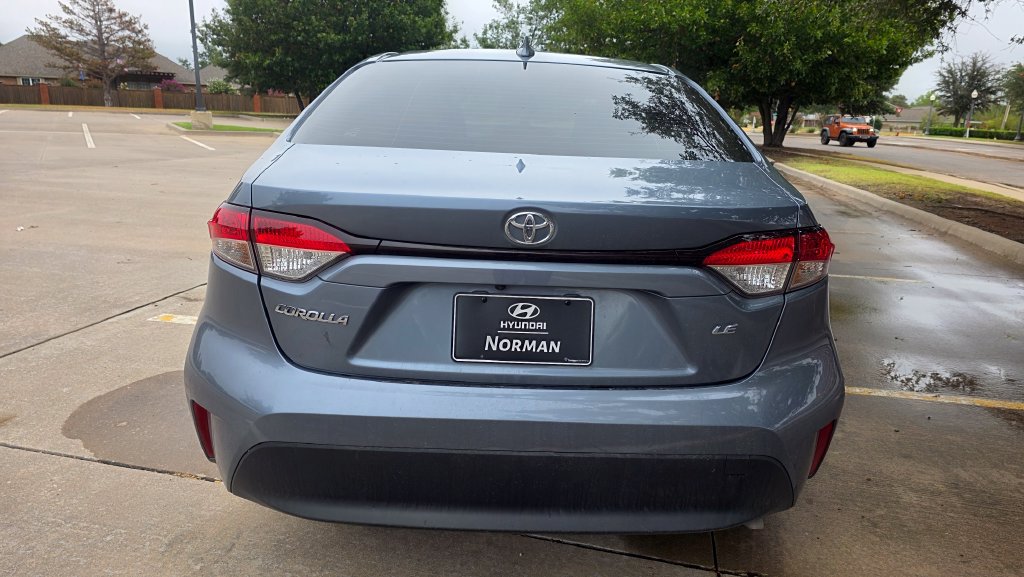 Used 2023 Toyota Corolla LE FWD image 17