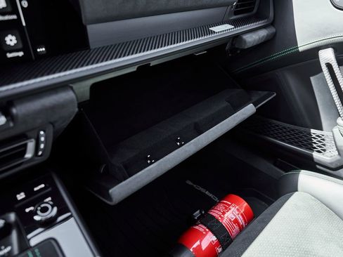 Used 2025 Porsche 911 GT3 RS w/ Weissach Package image 82