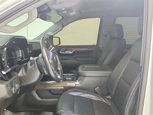 Used 2022 Chevrolet Silverado 1500 RST w/ Redline Edition image 17