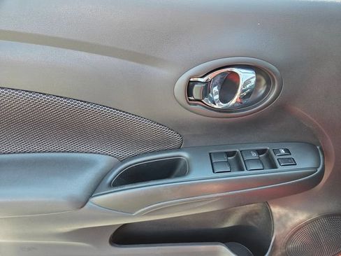 Used 2019 Nissan Versa SV FWD image 18