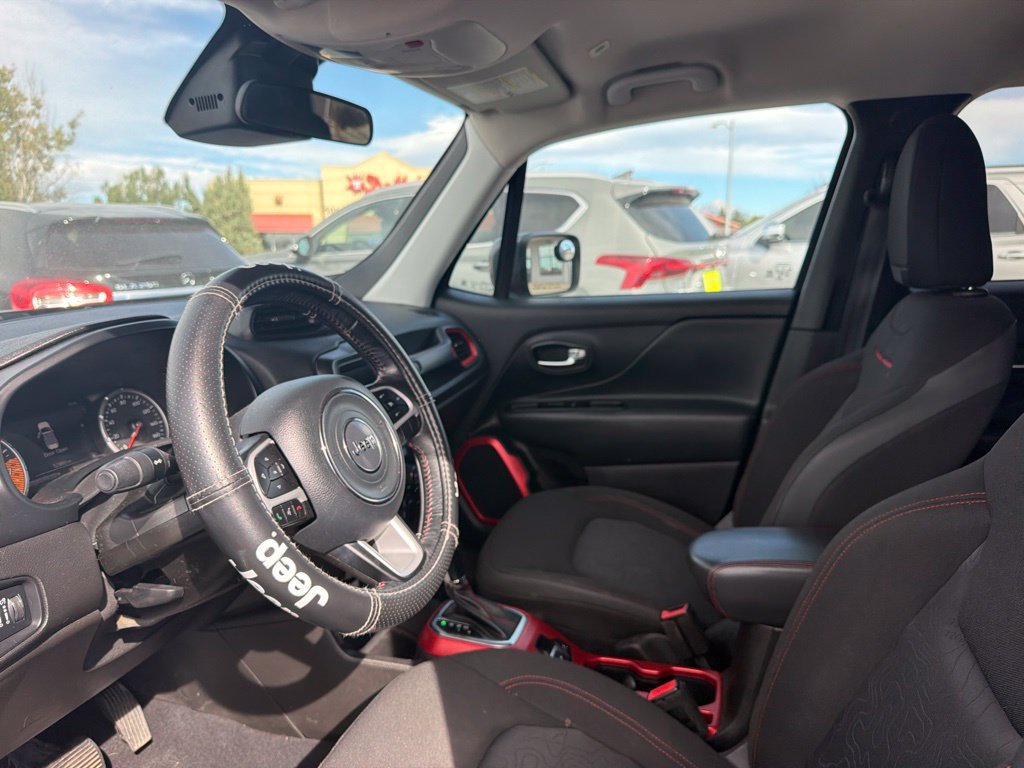 Used 2020 Jeep Renegade Trailhawk w/ Cold Weather Group AWD/4WD image 9