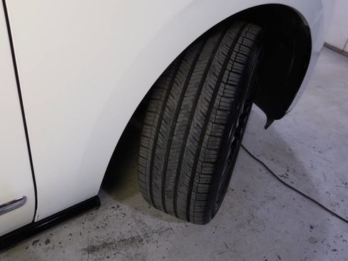 Used 2020 Lincoln Navigator Black Label w/ Cargo Convenience Package image 48