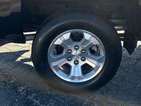 Used 2017 Chevrolet Silverado 1500 LT w/ All Star Edition image 23