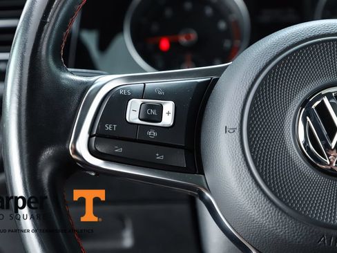 Used 2020 Volkswagen GTI SE FWD image 59