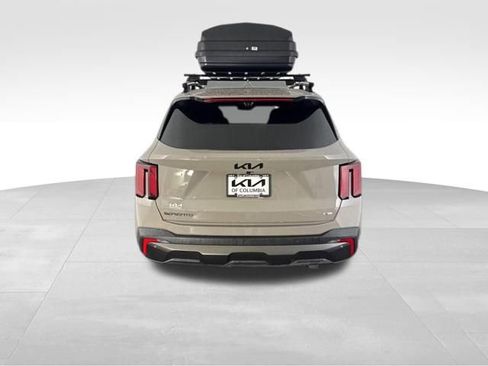 Certified 2025 Kia Sorento SX Prestige AWD/4WD image 8