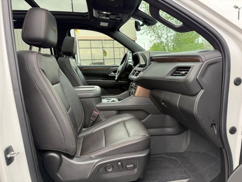 Used 2021 Chevrolet Tahoe High Country w/ Premium Package AWD/4WD image 14