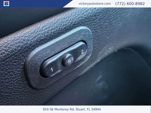 Used 2016 Jeep Grand Cherokee SRT image 54