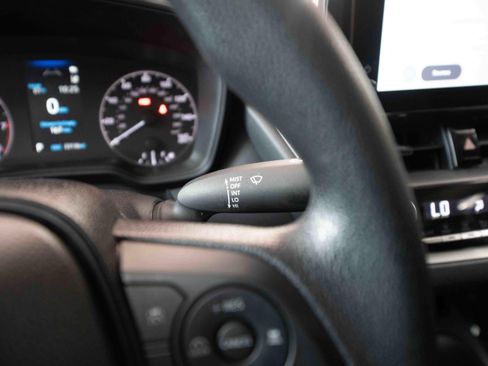 Used 2025 Toyota Corolla LE FWD image 14