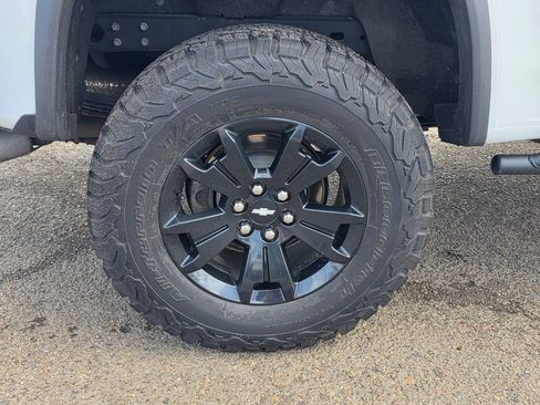 Used 2019 Chevrolet Colorado ZR2 w/ ZR2 Dusk Special Edition image 32