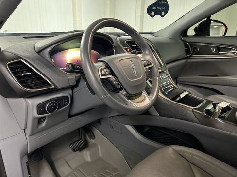 Used 2020 Lincoln Nautilus Reserve AWD/4WD image 10