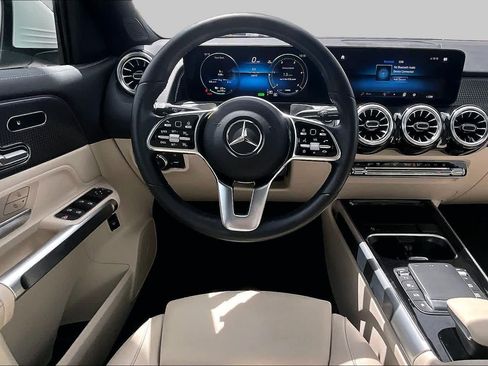 Certified 2023 Mercedes-Benz EQB 300 4MATIC w/ Exclusive Package image 5