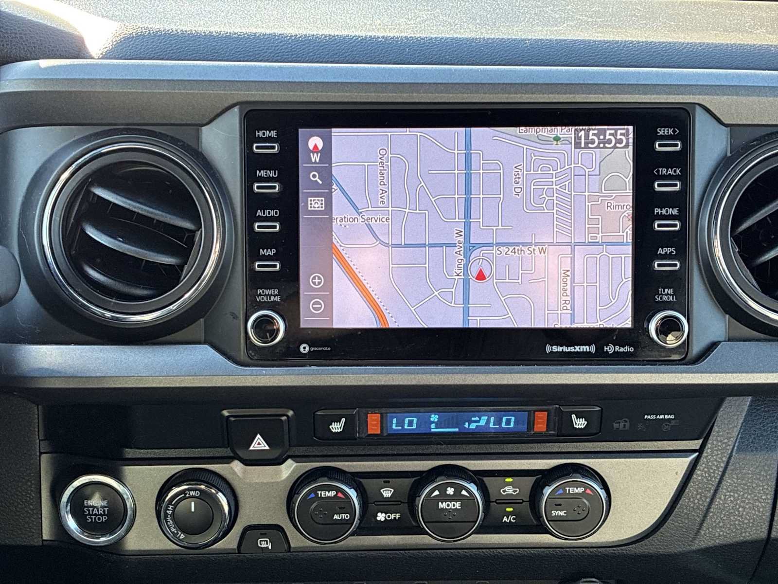 Used 2020 Toyota Tacoma TRD Sport AWD/4WD image 18