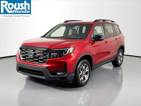 Certified 2022 Honda Passport TrailSport image 1