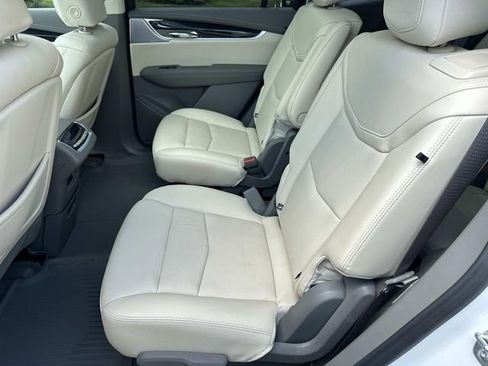 Used 2024 Cadillac XT6 Premium Luxury w/ LPO, Floor Liner Package AWD/4WD image 11