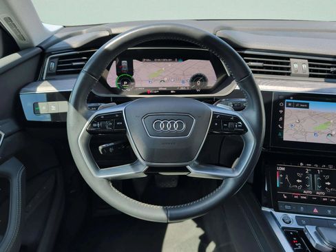 Used 2021 Audi e-tron Premium w/ Convenience Plus Package AWD/4WD image 15