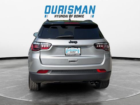Used 2022 Jeep Compass Latitude w/ Convenience Group FWD image 5