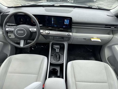 Used 2024 Hyundai Kona SEL FWD image 17