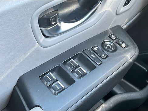 Used 2024 Honda Pilot Elite image 18