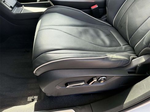 Certified 2025 Acura RDX SH-AWD w/ Advance Package image 25