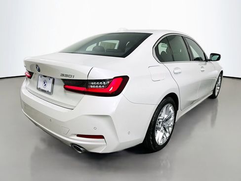 Used 2026 BMW 330i xDrive Sedan w/ Premium Package AWD/4WD image 5