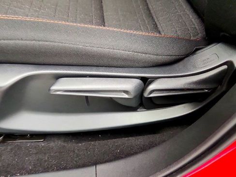 Used 2025 Honda HR-V Sport image 11