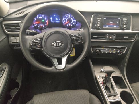 Used 2017 Kia Optima LX FWD image 22