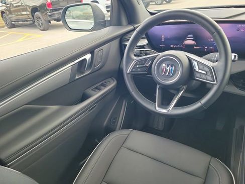 Certified 2025 Buick Enclave Preferred FWD image 14
