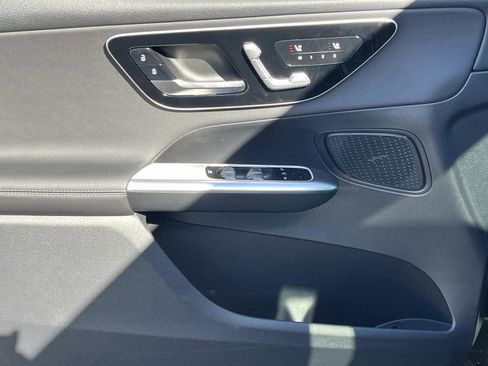 Certified 2025 Mercedes-Benz GLC 300 image 17