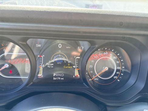 Used 2024 Jeep Wrangler Unlimited Rubicon AWD/4WD image 24