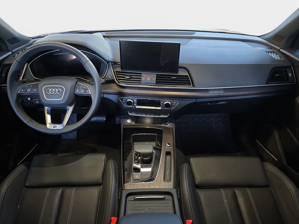Used 2024 Audi Q5 e Prestige w/ Prestige Package AWD/4WD image 10
