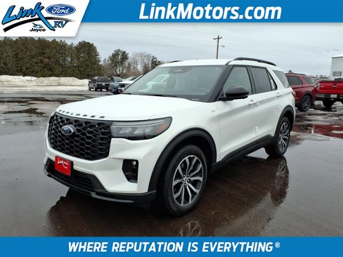 New 2026 Ford Explorer ST-Line image 1