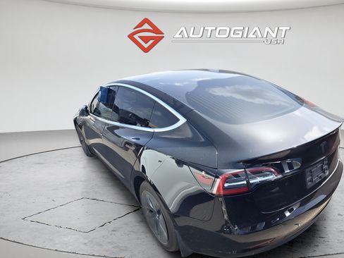 Used 2020 Tesla Model 3 Standard Range Plus RWD image 5