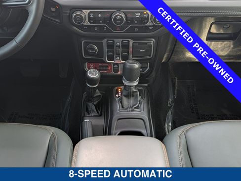 Used 2025 Jeep Gladiator Mojave w/ Convenience Group AWD/4WD image 27
