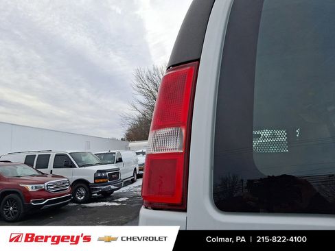 Used 2023 Chevrolet Express 2500 w/ Driver Convenience Package image 29