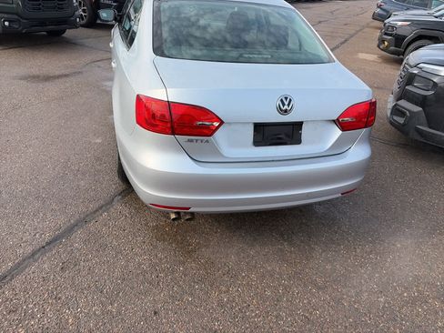 Used 2014 Volkswagen Jetta S image 6