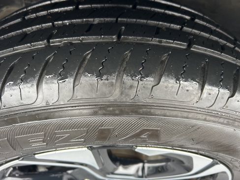 Used 2018 Honda CR-V Touring image 25