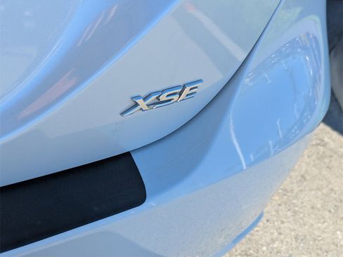 Used 2020 Toyota Camry XSE image 6