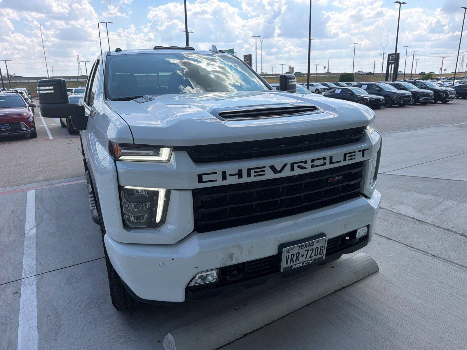 Used 2022 Chevrolet Silverado 2500 LTZ w/ LTZ Plus Package AWD/4WD image 3